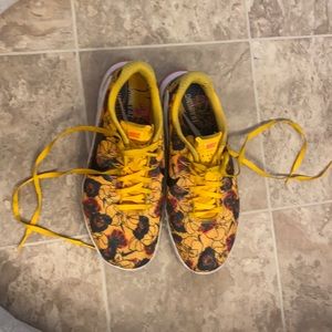 Nike Floral Yellow Metcon 4